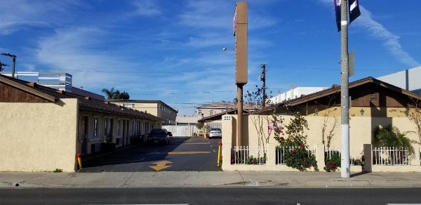 Hollywood Park Motel image 1